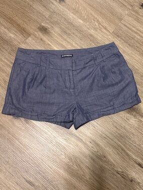 Express Women's Blue Low Waist Low Rise Tailored Pleated Cuffed Short Shorts